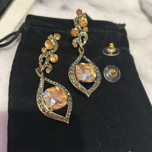 Champagne Gold & Olivine Swarovski Crystal Earrings-Boutique-NWT - Picture 8 of 8